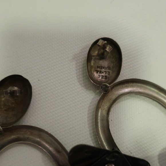 SHAG 3PC COSTUME JEWLERY SILVER BRACELET/2 EARRING - Picture 7 of 7